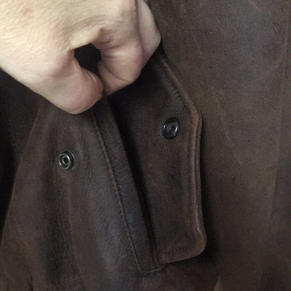 Wilson Distressed Leather Bomber Jacket - Picture 11 of 12